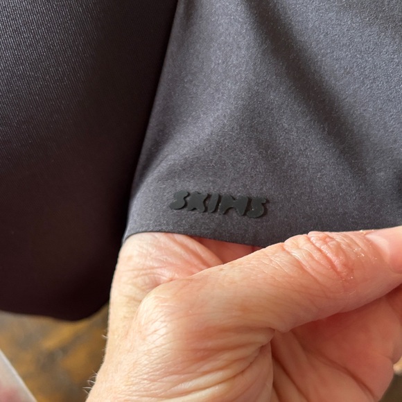 SKIMS Classic Black BALCONETTE push up bra - Picture 7 of 10